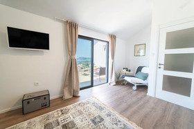 Apartmani D & J