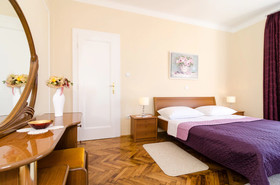 Apartment & Room Ivela