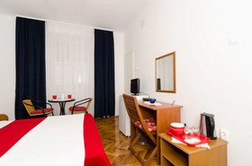 Apartment & Room Ivela