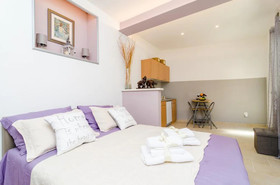 Apartment & Room Lady O