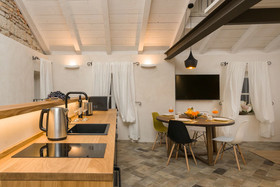 Apartment House Lina