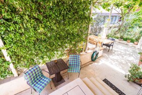 Apartments & Room Frane