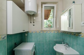Apartments & Room Frane