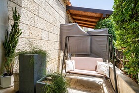 Apartments & Room Frane