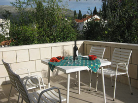 Apartments And Rooms Artemida
