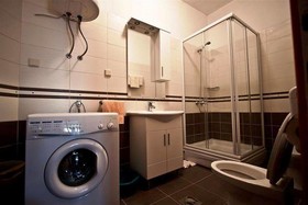 Apartments Bakoc