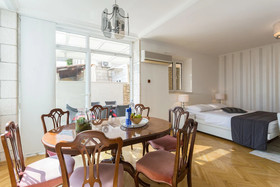Apartments Banje Beach
