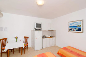 Apartments Kusalo Lapad
