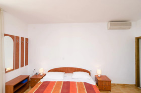 Apartments Kusalo Lapad