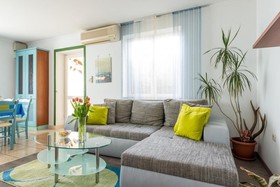 Apartments Lora