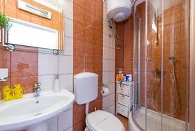 Apartments Lora