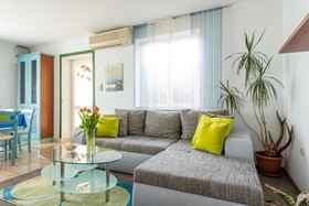 Apartments Lora