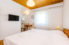 Apartments Mali Paradiso