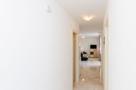Apartments Maurora