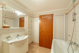 Apartments Mondo