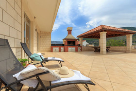 Apartments Mondo