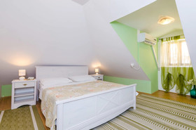 Apartments Nives Racic's