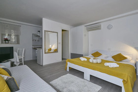 Apartments Old Town Finest