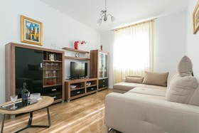 Apartments Tony