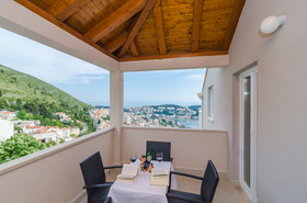 Apartments Villa Dadic