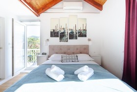 Cosmai Residence