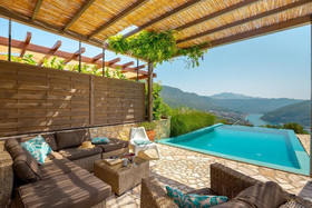 Hedera Estate House Hedera