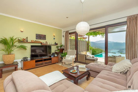 Hedera Estate House Hedera