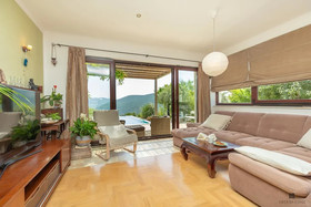 Hedera Estate House Hedera