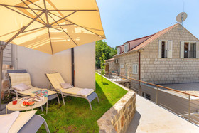 Hedera Estate Postranjska