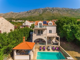 Hedera Estate Villa Hedera X