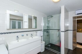 Holiday Home Avantgarde