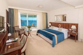 Hotel MORE