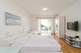 House Apartments Ariva
