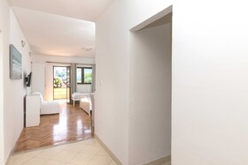 House Apartments Ariva