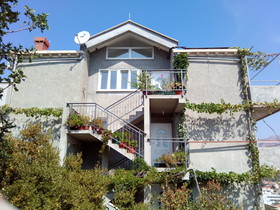 House Perone