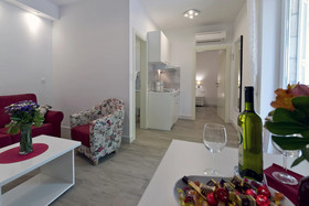 Ida Apartments