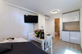 Ida Apartments