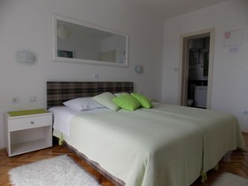 Jele Rooms