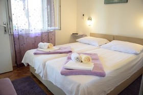 Jele Rooms