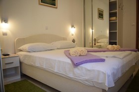 Jele Rooms