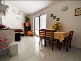 Kate Apartments