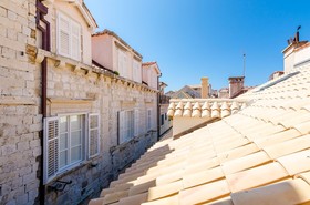Leonarda Baroque House - Old Town