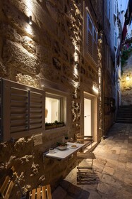 Old Town Apartments U Nikse