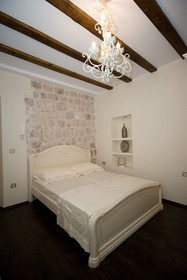 Old Town Ivory Apartments