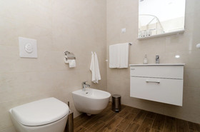 Ploce Apartmani-Luv