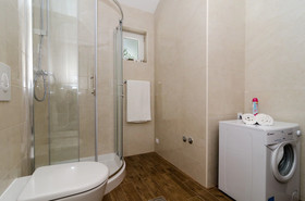 Ploce Apartmani-Luv