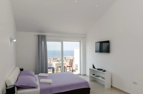 Ploce Apartmani-Luv