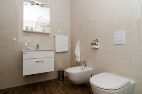 Ploce Apartmani-Luv