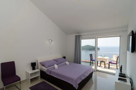 Ploce Apartmani-Luv