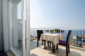 Ploce Apartmani-Luv